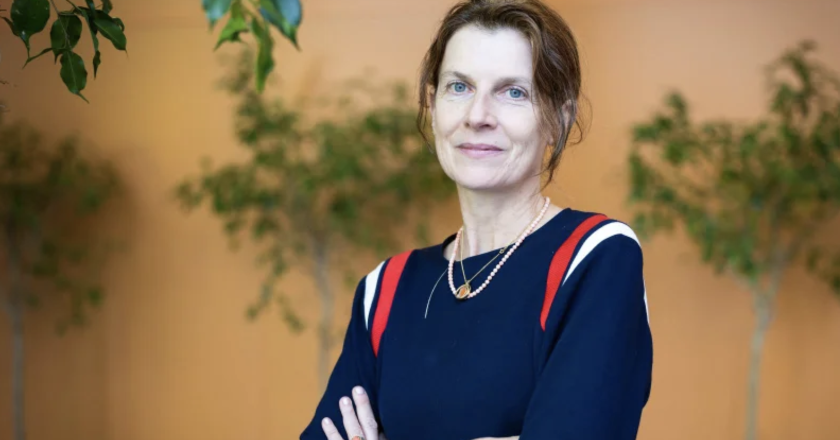 Emmanuelle Bayamack-Tam: “Mis personajes son como electrones libres, cuestionan la biología”